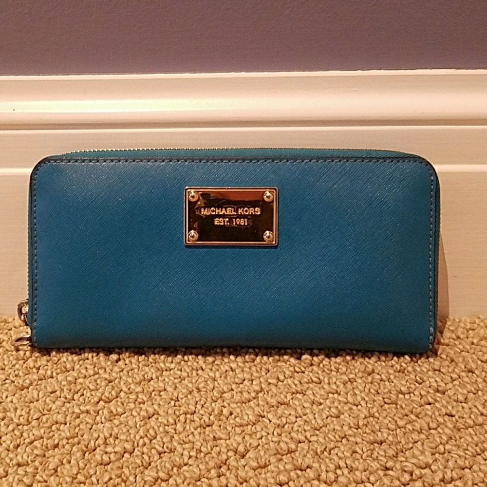 Michael Kors wallet